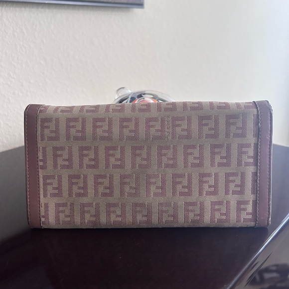 Fendi - Picture 2 of 13